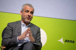 Aena repartir&aacute; este lunes 1.635 millones en dividendos tras un 2025 de beneficios r&eacute;cord