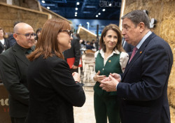 Agricultura y Paradores ampl&iacute;an su alianza para potenciar la red de Caminos Naturales