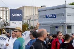 Airbus ofrece ligar los sueldos al IPC real y un 7,6% m&aacute;s para frenar la huelga y mantiene el teletrabajo