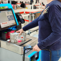Alcampo se al&iacute;a con Toshiba para renovar sus cajas de autopago tras invertir cerca de 4 millones