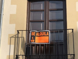 Alquilar un piso de un dormitorio cuesta en Cantabria el doble que alquilar una habitaci&oacute;n, seg&uacute;n idealista