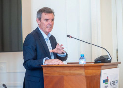 (AMP2)La CNMV identifica "&aacute;reas de mejora" en la Ley de OPAs y se abre a colaborar con Econom&iacute;a en su reforma