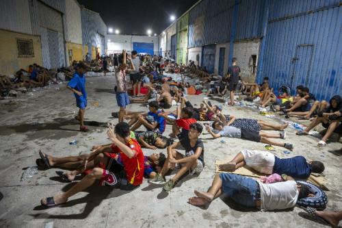 Asociaciones de Polic&iacute;a y Guardia Civil ven "insuficientes" los refuerzos en Ceuta: "Es un descontrol absoluto"