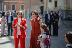 Ayuso avanza un proyecto universitario para fomentar el espa&ntilde;ol, viviendas, IA y oferta cultural