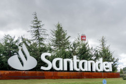 Banco Santander recibe 3.400 ideas de sus empleados para impulsar la innovaci&oacute;n con IA, datos y automatizaci&oacute;n