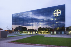 Bayer gana 137 millones hasta septiembre y confirma previsiones, a pesar de estimar mayores provisiones