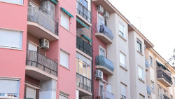 Cantabria, la CCAA donde m&aacute;s cae la compraventa de viviendas en marzo, un 15,4%