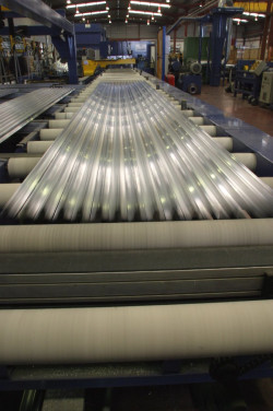 Cantabria, tercera CCAA donde más subieron las ventas de la industria en septiembre (+6,6%)