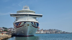 Cantabristas Santander pide limitar el n&uacute;mero de cruceros tur&iacute;sticos que llegan a la ciudad