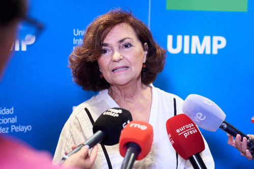 Carmen Calvo pide respetar la pol&iacute;tica exterior de S&aacute;nchez, como es  enfrentarse con EEUU, con Israel y abrazarse a China