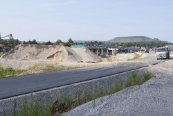 Casares asegura que el Gobierno sigue negociando la reanudaci&oacute;n de las obras del tercer carril de la A-67