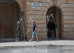 Casi toda Espa&ntilde;a estar&aacute; hoy en aviso por calor, con Cantabria y Pa&iacute;s Vasco en nivel rojo