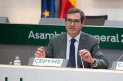 CEOE ve "inadmisible" la huelga general anunciada por los sindicatos y duda de su "encaje jur&iacute;dico"