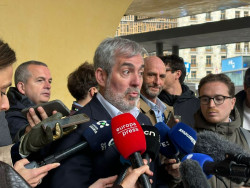 Clavijo desaf&iacute;a al Gobierno y asegura que no autorizar&aacute; el fondeo del buque Hondius en la isla de Tenerife
