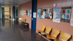 De co&ntilde;a, la consejer&iacute;a de Sanidad ante las agresiones que sufren los m&eacute;dicos  en lugar de adoptar medidas urgentes convoca una "man&iacute;" de rechazo.