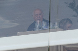 Economía-Amancio Ortega se convierte de nuevo en casero de Amazon tras comprar un inmueble en Vancouver por 680 millones