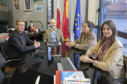 Educaci&oacute;n estudiar&aacute; soluciones para el transporte de estudiantes de Valles Pasiegos a la UC