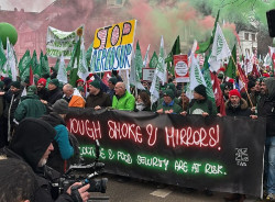 El campo europeo protesta en Estrasburgo para tratar de impedir que el acuerdo de Mercosur salga adelante