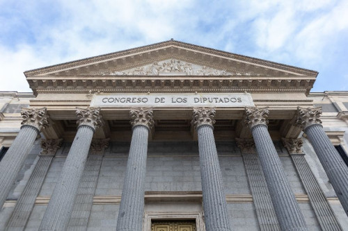 El Congreso rechaza la iniciativa de Vox para cumplir el acuerdo de retorno de menores a Marruecos con el PP a favor