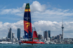 El equipo español de SailGP roza la victoria en Auckland
