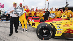 El espa&ntilde;ol Alex Palou agranda su leyenda con su quinto campeonato de las IndyCar Series