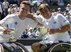 El español Martín de la Puente conquista el título de dobles en Wimbledon
