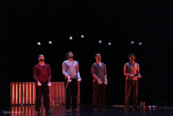 El espectáculo de circo contemporáneo `Sinergia 3.0` recala el jueves en el Palacio de Festivales