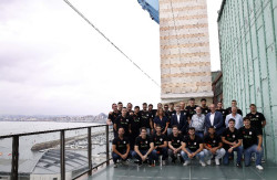 El Gobierno anima al Bathco BM Torrelavega a continuar la "excepcional senda" de triunfos de la pasada temporada