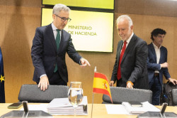 El Gobierno expondr&aacute; ma&ntilde;ana en el CPFF su plan de financiaci&oacute;n, con todas las CCAA en contra, salvo Catalu&ntilde;a y Canarias