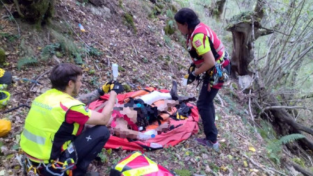 El helicóptero realiza esta tarde tres rescates en San Vicente, Arredondo y Camaleño