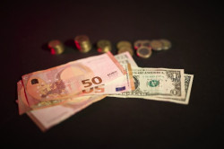 El patrimonio de los fondos de inversi&oacute;n sube hasta los 478.456 millones en mayo, un 2,25% m&aacute;s