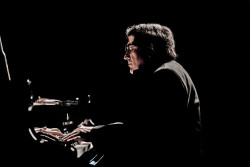 El pianista armenio Sergei Babayan recala hoy en el Palacio de Festivales con su recital `Songs`