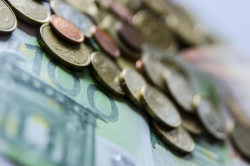 El PIB acelera su crecimiento al 0,7% en el segundo trimestre por el tir&oacute;n del consumo y la inversi&oacute;n