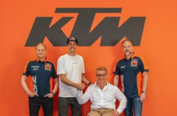 El piloto espa&ntilde;ol &Aacute;lex M&aacute;rquez ficha por KTM en 2027