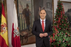 El presidente de Cantabria dice que 2015 traer&aacute; "un pan debajo del brazo"   
