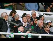 El Racing gole&oacute; al Huesca con  dos invitados VIP, Ana Botin y Manuel Iturbe Director de Territoriales