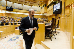 El Senado gasta m&aacute;s de 65.000 euros en renovar los m&oacute;viles del personal de la C&aacute;mara con tres a&ntilde;os de antig&uuml;edad