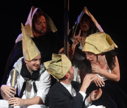 El Teatro Espa&ntilde;ol acoge la s&aacute;tira de Valle-Incl&aacute;n `Farsa y licencia de la reina castiza` de la mano de Ana Zamora
