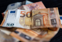 El Tesoro capta 2.417 millones en letras a 3 y 9 meses y eleva la rentabilidad a m&aacute;ximos de casi dos a&ntilde;os