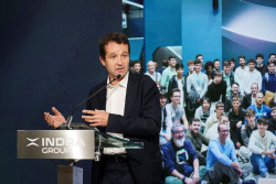 Escribano deja su cargo en Indra por el dedazo de. S&aacute;nchez