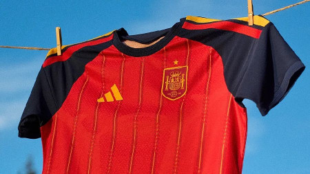España estrenará contra Turquía la camiseta que lucirá en el Mundial 2026