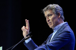 Feij&oacute;o cumple cuatro a&ntilde;os en G&eacute;nova con un PP unido por sus victorias electorales frente a un sanchismo unido a comunistas e independentistas