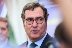 Garamendi (CEOE) se&ntilde;ala a la "hiperregulaci&oacute;n" como el "gran drama" del sector digital