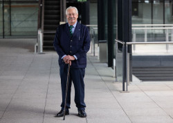 Gonzalo Celorio llega a Alcal&aacute; de Henares (Madrid) para la tradicional ceremonia del Premio Cervantes