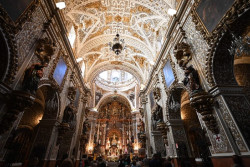 Hasta cinco templos religiosos de la capital sufren da&ntilde;os en su interior tras el se&iacute;smo de magnitud 5