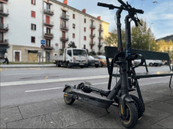 Herido en Santander el conductor de un patinete el&eacute;ctrico tras chocar contra un coche que se dio a la fuga