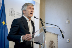 Interior eleva a 1.898 los menores identificados en Ceuta y cifra en 5.000 los marroqu&iacute;es que permanecen en la ciudad