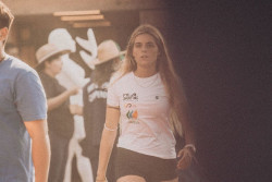 Janire González-Etxabarri avanza firme en el Mundial de surf