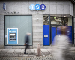 Jefferies no cree que una posible venta de TSB vaya a reducir el interés de BBVA por Sabadell