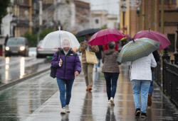 La borrasca Emilia dejar&aacute; lluvias en gran parte de Espa&ntilde;a este lunes que ser&aacute;n m&aacute;s intensas en el Levante y el sureste